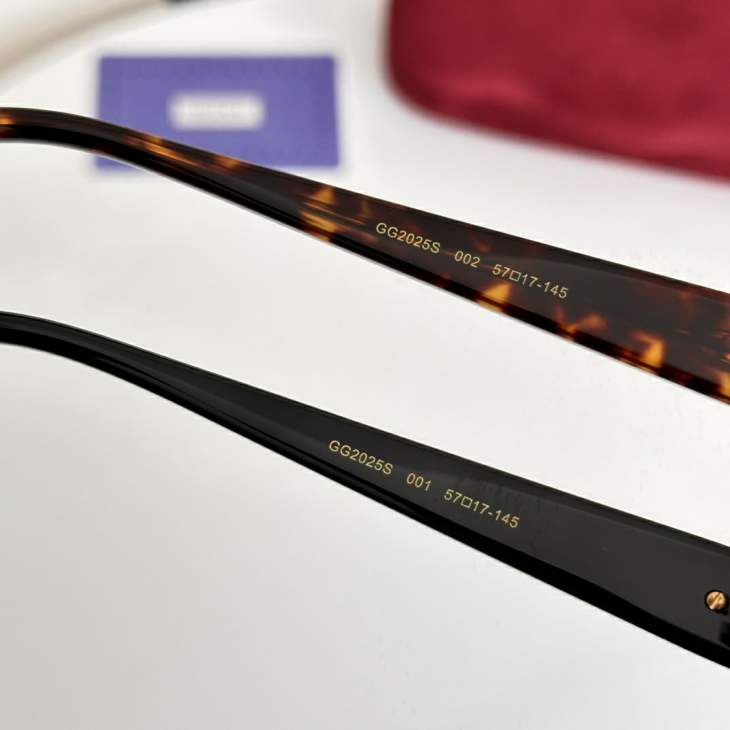 Picture of Gucci Sunglasses _SKUfw79398834fw